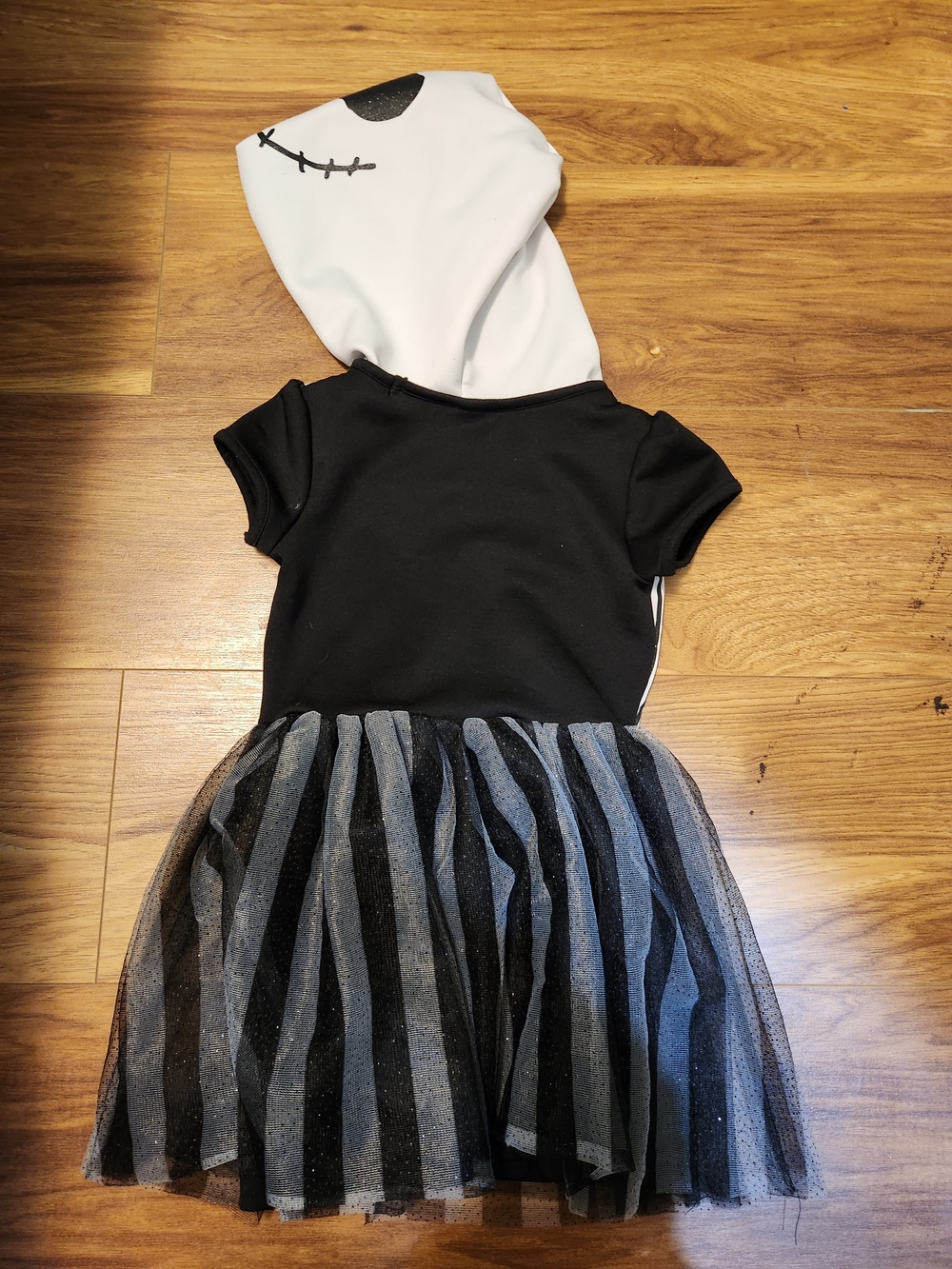 Jack Skellington-Inspired Hooded Tutu Dress for Kids - Black & White - Picture 2 of 5